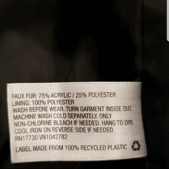 Oshkosh B'gosh Floral Faux Fur Coat - Picture 7 of 7